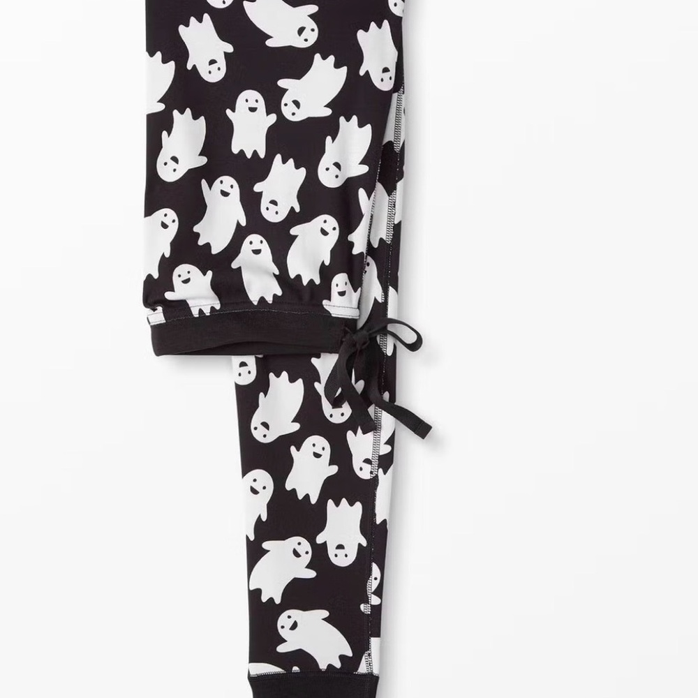 Hanna Andersson Ghost Print Womens Pajamas - Black and White